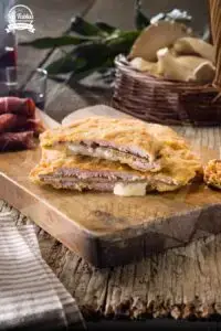 Recta de cachopo relleno de setas y Queso Gamoneu
