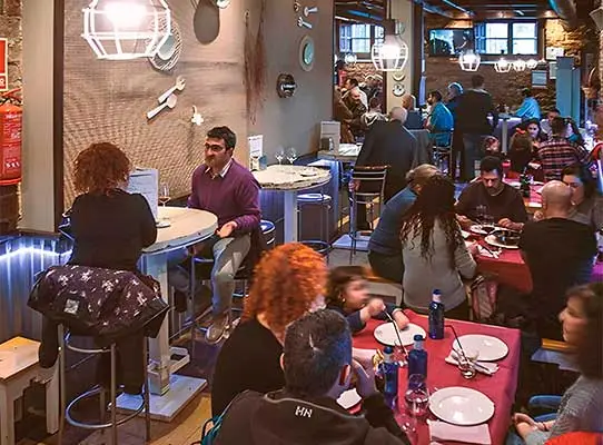 Ambiente en Las Tablas del Campillín | Comida Tradicional Asturiana.